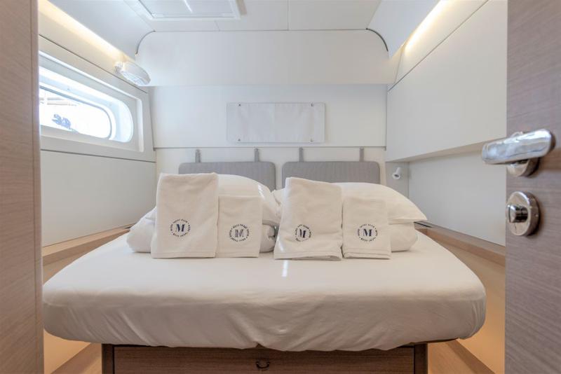 Book yachts online - catamaran - Excess 15 - TRANQUILLITY - rent
