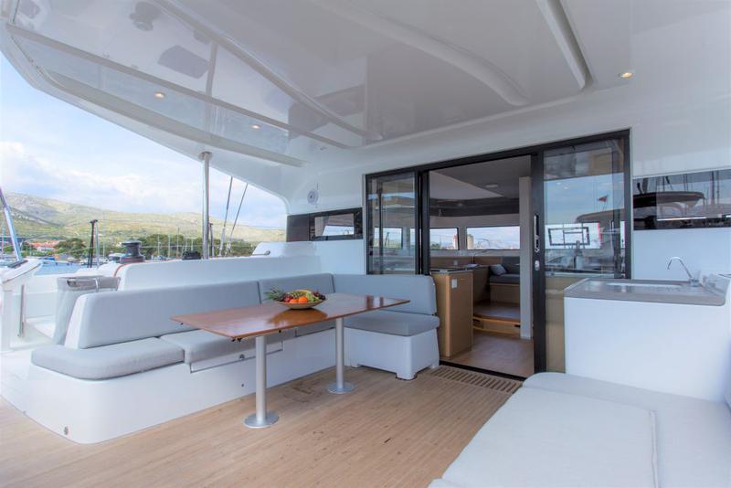 Book yachts online - catamaran - Excess 15 - TRANQUILLITY - rent