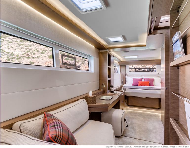 Book yachts online - catamaran - Lagoon 50 - SUNSHINE  - rent
