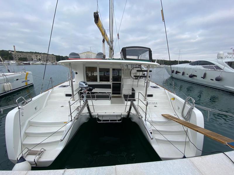 Book yachts online - catamaran - Lagoon 39 - NIRVANA - rent