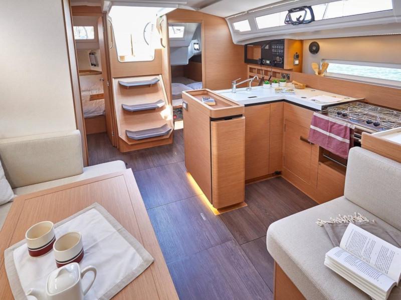 Book yachts online - sailboat - Sun Odyssey 410 - Chimera - rent