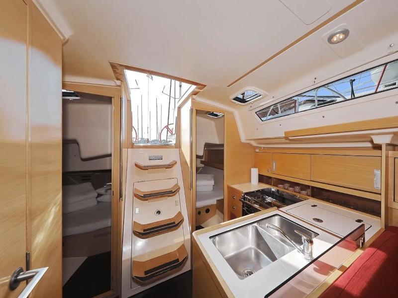 Book yachts online - sailboat - Elan 350 - Euphoria - rent