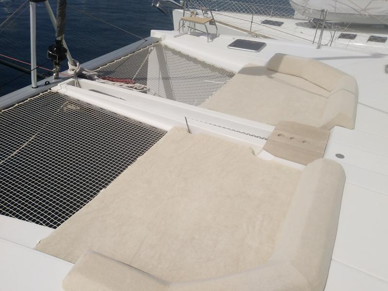 Book yachts online - catamaran - Nautitech 46 Fly - Angie - rent
