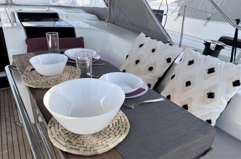 Book yachts online - sailboat - Hanse 508 - Infinity of Time - rent