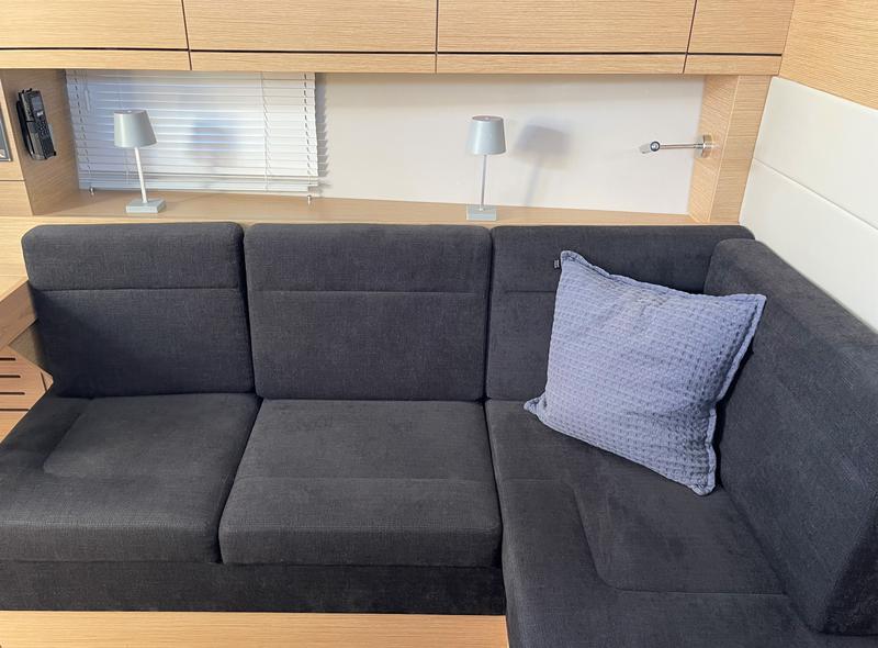 Book yachts online - sailboat - Hanse 458 - Infinity of Trust - rent