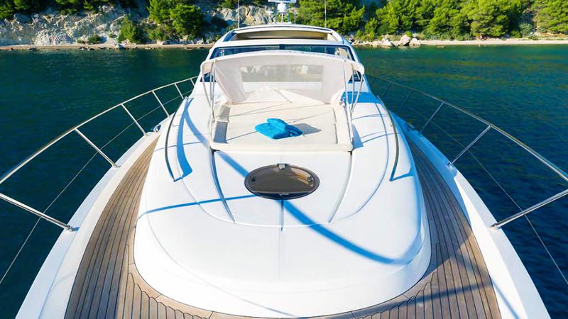 Book yachts online - motorboat - Princess V65 - Spice of Life - rent