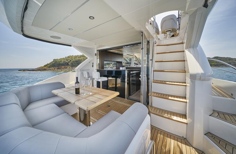 Book yachts online - motorboat - Sunseeker Manhattan 55 - Apolo - rent