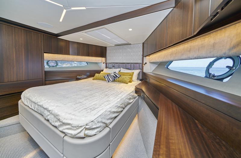 Book yachts online - motorboat - Sunseeker Manhattan 55 - Apolo - rent