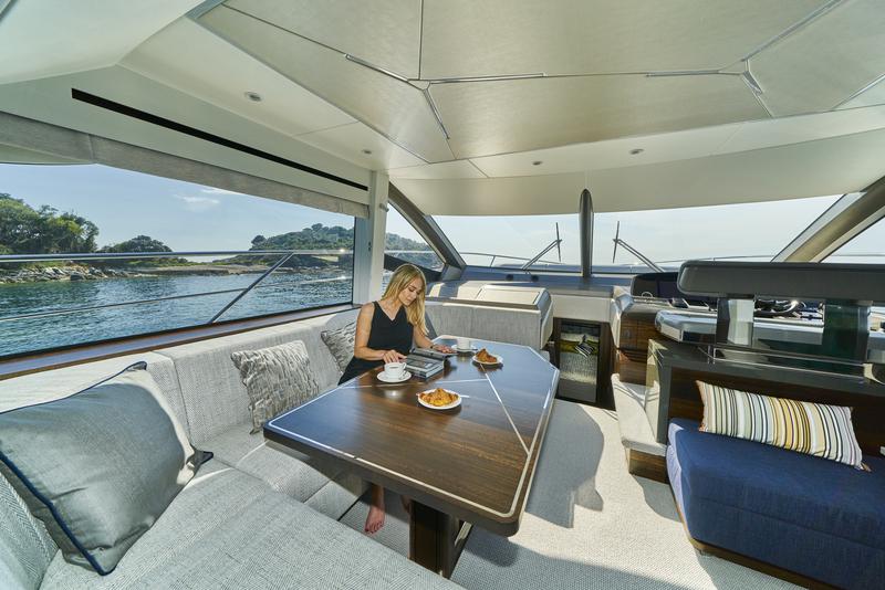Book yachts online - motorboat - Sunseeker Manhattan 55 - Apolo - rent