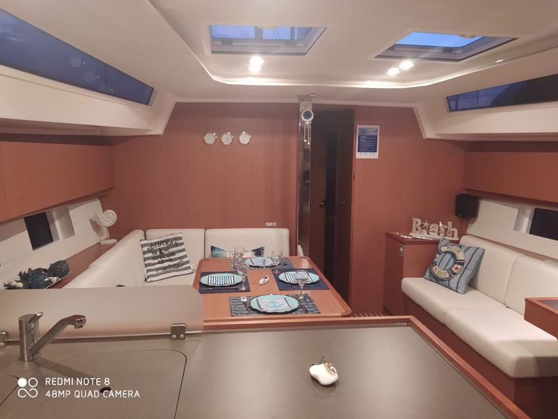 Book yachts online - sailboat - Bavaria Cruiser 45 - Callisto - rent