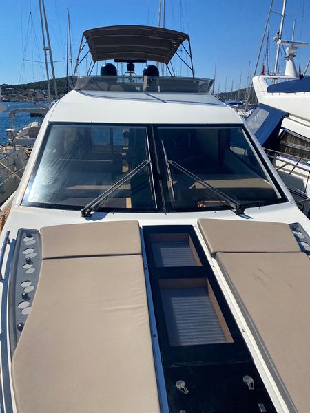 Book yachts online - motorboat - Galeon 550 Sky - GREMIX - rent
