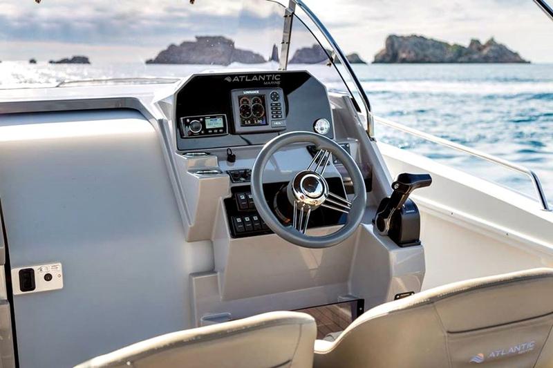 Book yachts online - motorboat - Atlantic 750 - Atlantic 750 I - rent