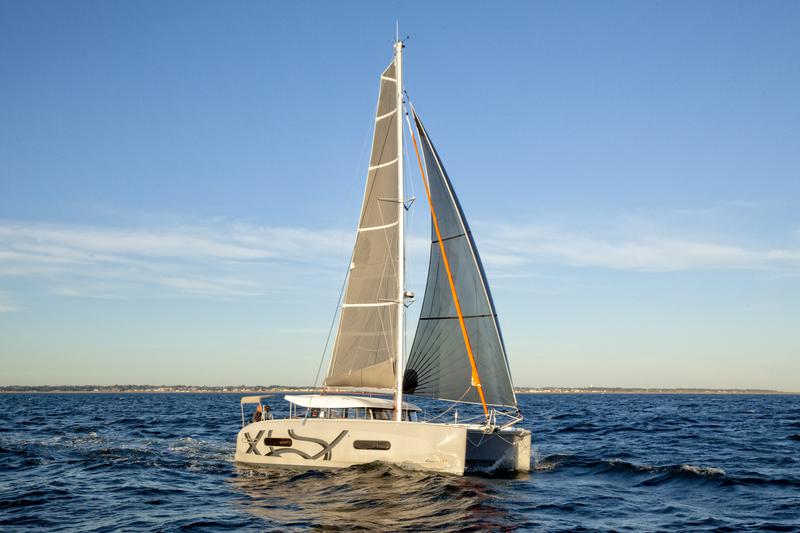 Book yachts online - catamaran - Excess 11 - YEMAYA Valencia CREWED weekly - rent
