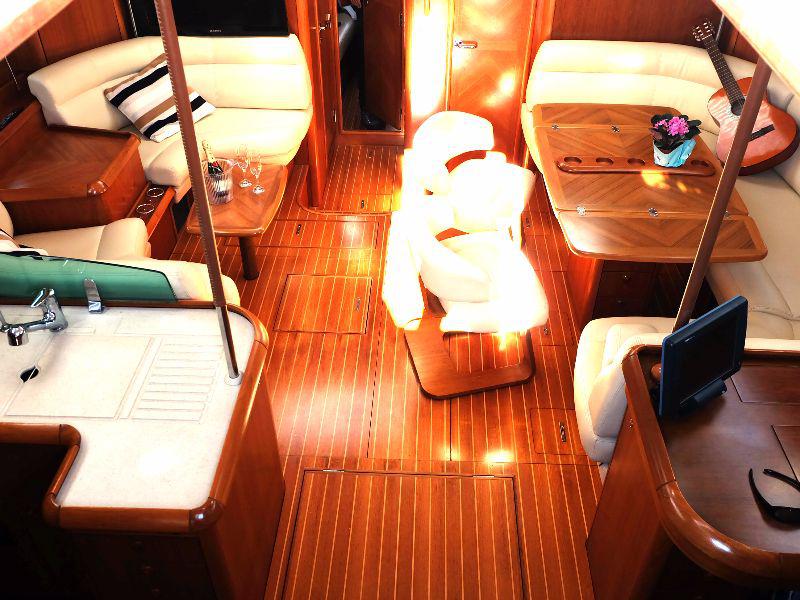 Book yachts online - sailboat - Sun Odyssey 54DS - A Son de Mar   - rent