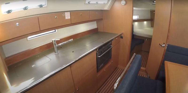 Book yachts online - sailboat - Bavaria 40 Cruiser - XANEI S - rent