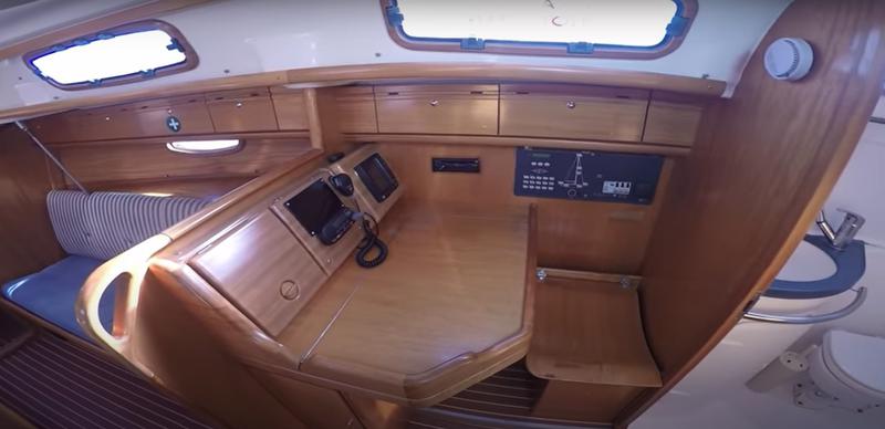 Book yachts online - sailboat - Bavaria 33 Cruiser - Sea Sail I - rent