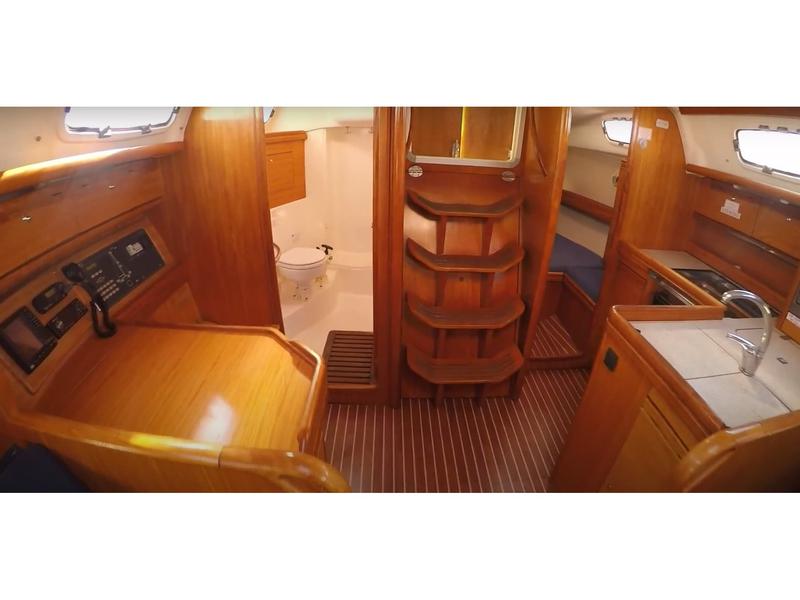 Book yachts online - sailboat - Bavaria 34 Cruiser - Evi - rent