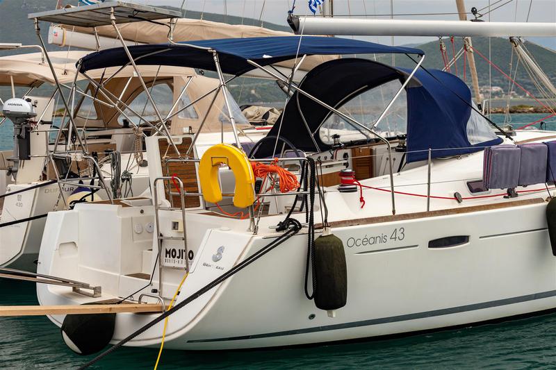 Book yachts online - sailboat - Oceanis 43 - MOJITO - rent