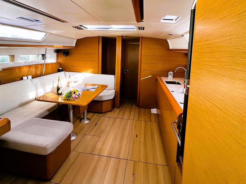Book yachts online - sailboat - Sun Odyssey 469 - Scooby Doo - rent
