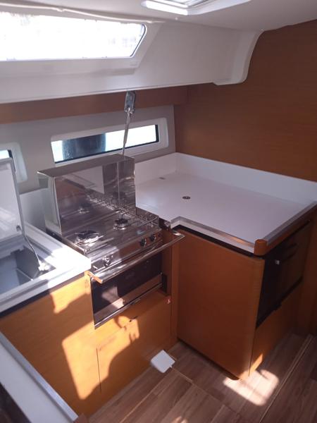 Book yachts online - sailboat - Sun Odyssey 490 - Anna smile - rent