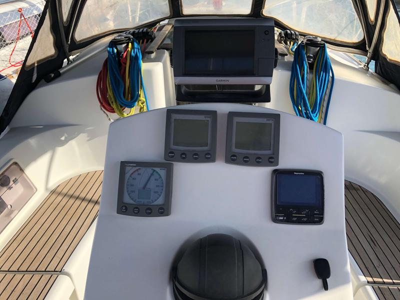 Book yachts online - sailboat - Sun Odyssey 35 - Natassa - rent