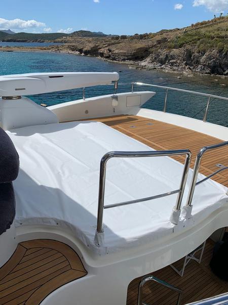 Book yachts online - motorboat - Azimut 80 - Alibi - rent