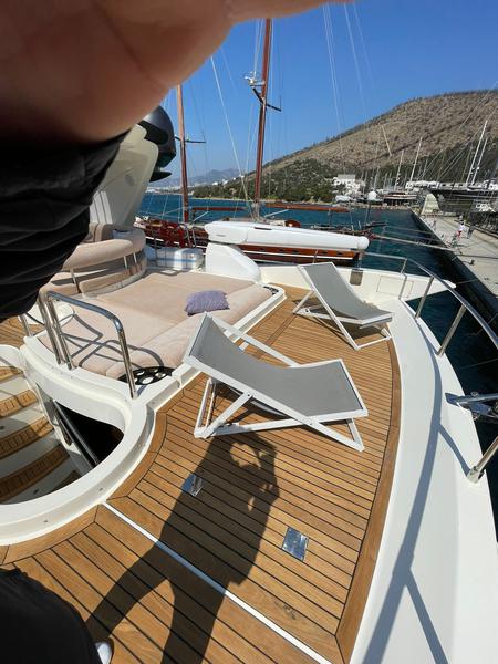 Book yachts online - motorboat - Azimut 80 - Alibi - rent
