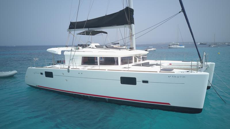 Book yachts online - catamaran - Lagoon 450  Flybridge - Fornes - rent