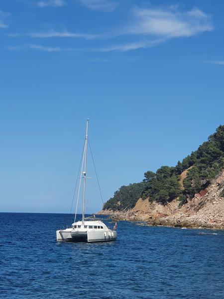 Book yachts online - catamaran - Lagoon 380(Sunday Charter start) - Mahi Mahi - rent