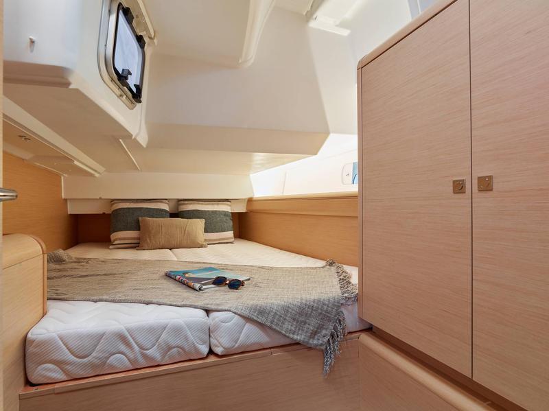 Book yachts online - sailboat - Sun Odyssey 449 - GRUMETE - rent