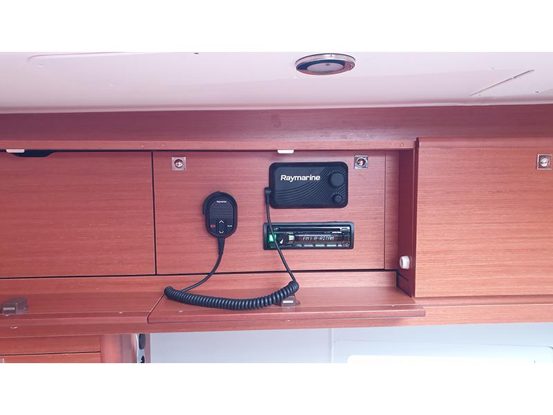 Book yachts online - sailboat - Dufour 430 Grand Large - Lento - rent