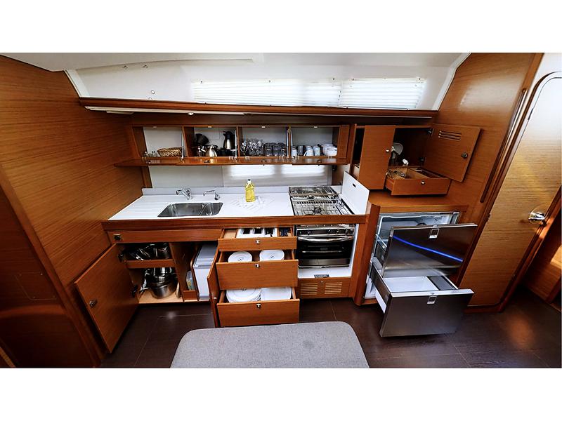 Book yachts online - sailboat - Dufour 460 Grand Large - Arioso - rent