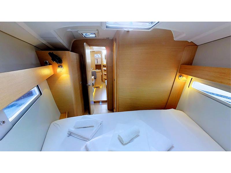 Book yachts online - sailboat - Dufour 412 Grand large - Sofia - rent