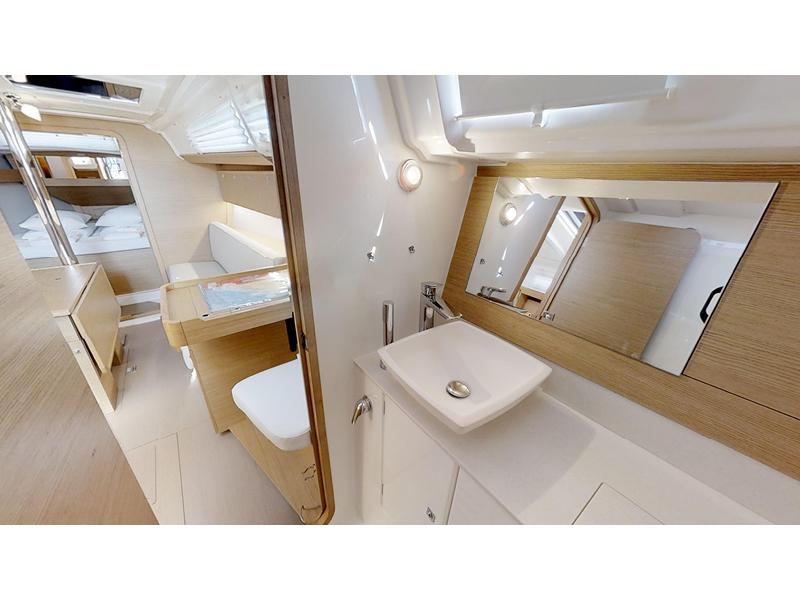 Book yachts online - sailboat - Dufour 360 Grand Large - Lola - rent