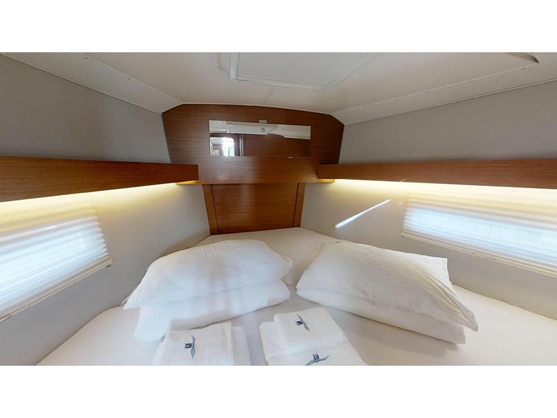Book yachts online - sailboat - Dufour 390 Grand Large - Mimi - rent