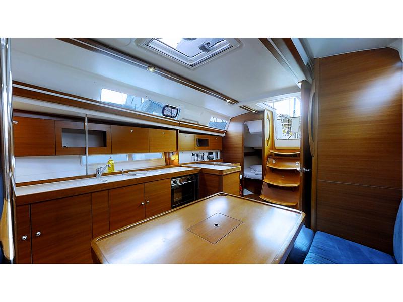 Book yachts online - sailboat - Dufour 375 Grand Large - Iva FB - rent