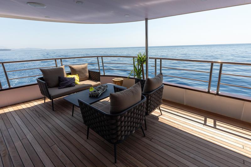Book yachts online - motorboat - Luxury Motor Yacht - Antaris - rent
