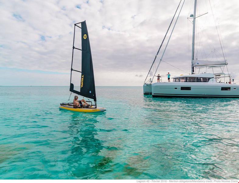 Book yachts online - catamaran - Lagoon 42 - HeyBlue - rent