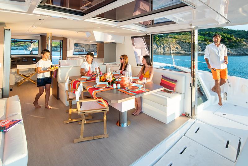 Book yachts online - catamaran - Bali 4.8 - Virgo - rent