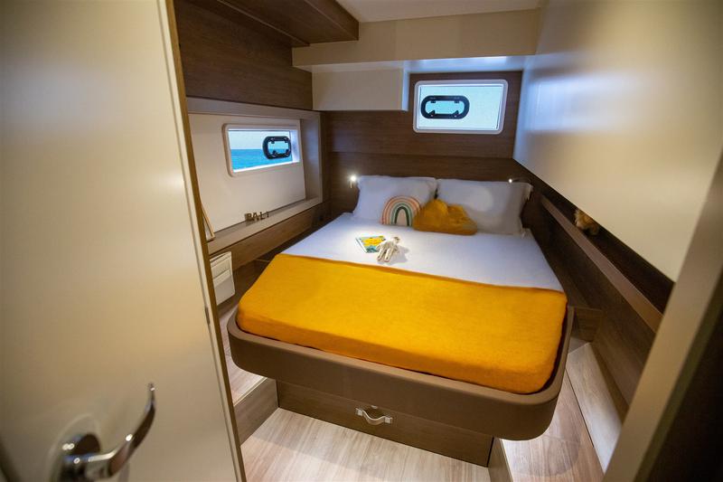 Book yachts online - catamaran - Bali 4.4 - Libra - rent