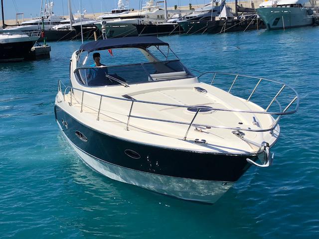 Book yachts online - motorboat - Atlantis 39 - Cornucopia IV - rent