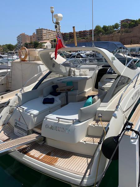 Book yachts online - motorboat - Atlantis 39 - Cornucopia IV - rent