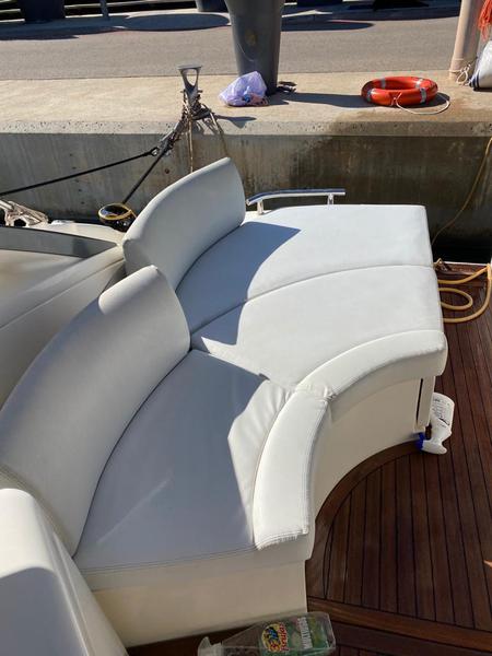 Book yachts online - motorboat - Atlantis 39 - Cornucopia IV - rent