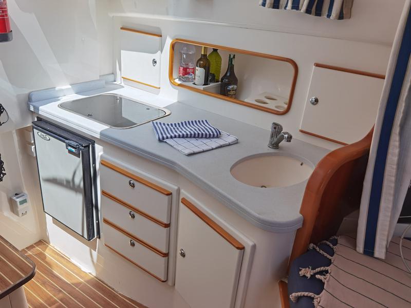 Book yachts online - motorboat - Faeton Moraga 910 - Arianne - rent
