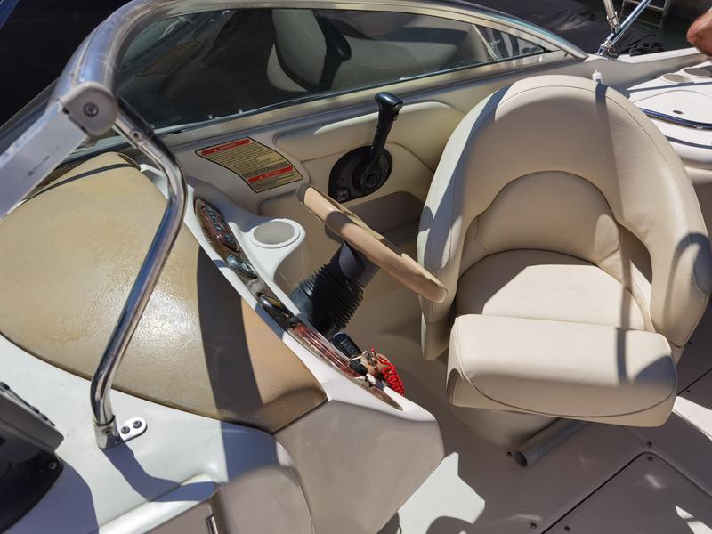 Book yachts online - motorboat - Sea Ray 240 - Haja One - rent