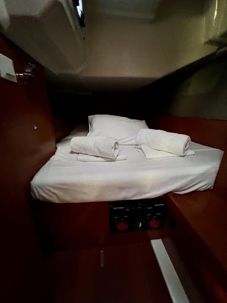 Book yachts online - sailboat - Oceanis 41.1 - Ocyrhoe - rent
