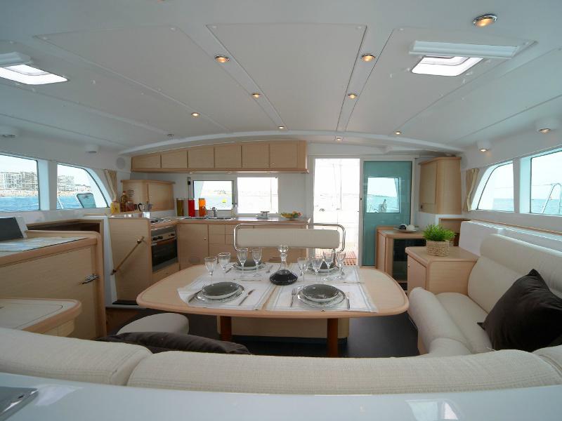 Book yachts online - catamaran - Lagoon 440 - Rafaella K. - rent