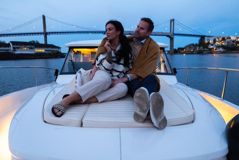 Book yachts online - motorboat - Greenline 39 - Helgeroa - rent