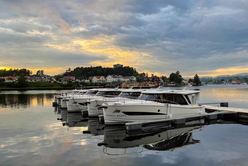 Book yachts online - motorboat - Greenline 39 - Porsgrunn - rent