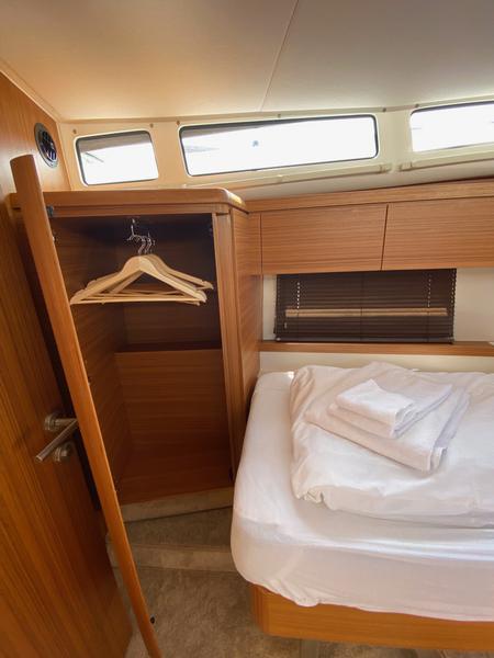 Book yachts online - motorboat - Greenline 39 - Skien - rent